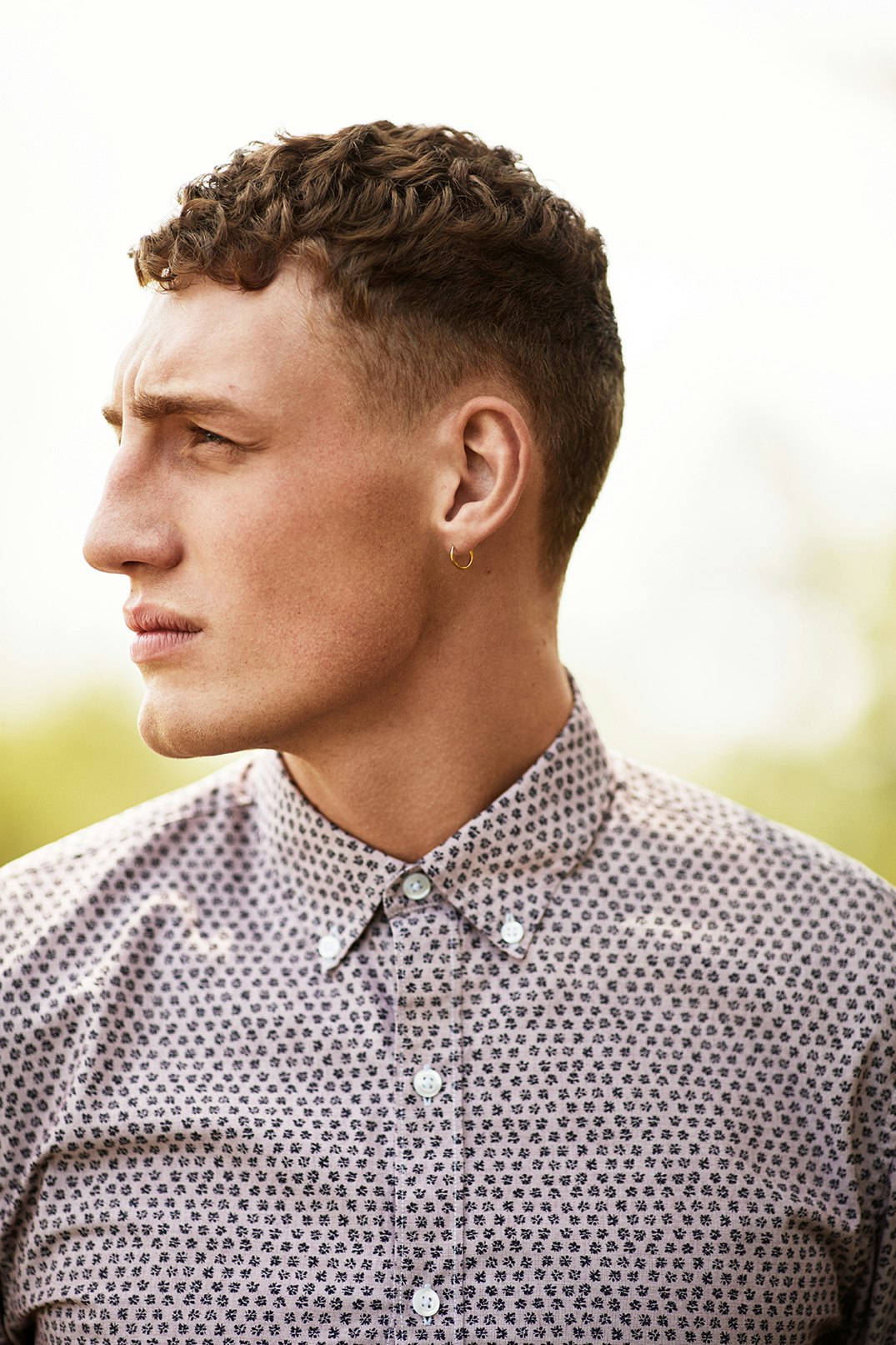Man wearing Washed Button Down Shirt